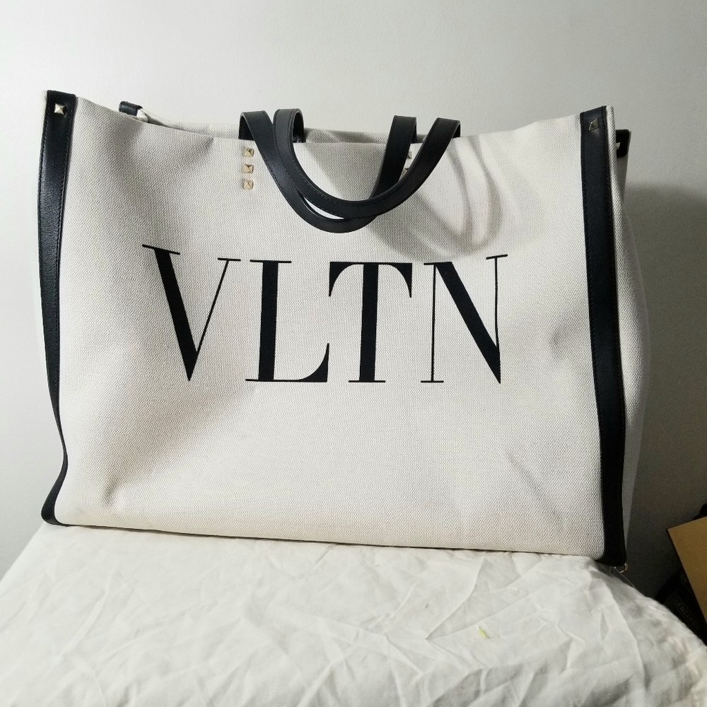 Authentic Valentino Garavani Large tote